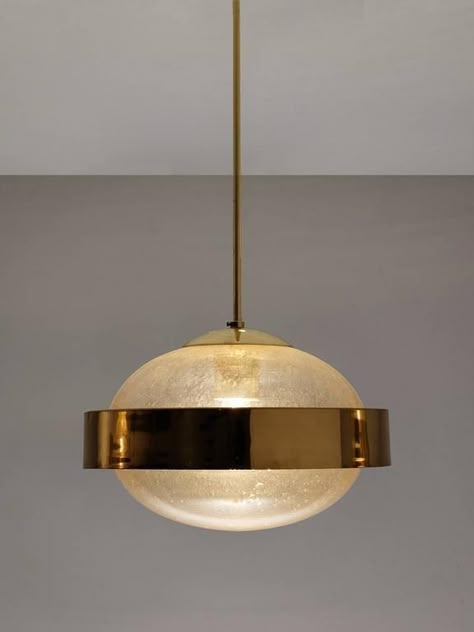 Art Chandelier, Chandelier Art, Kitchen Ceiling Lights, Brass Pendant Light, Luminaire Design, Beautiful Lighting, Luxury Lighting, Lighting Inspiration, Unique Lighting