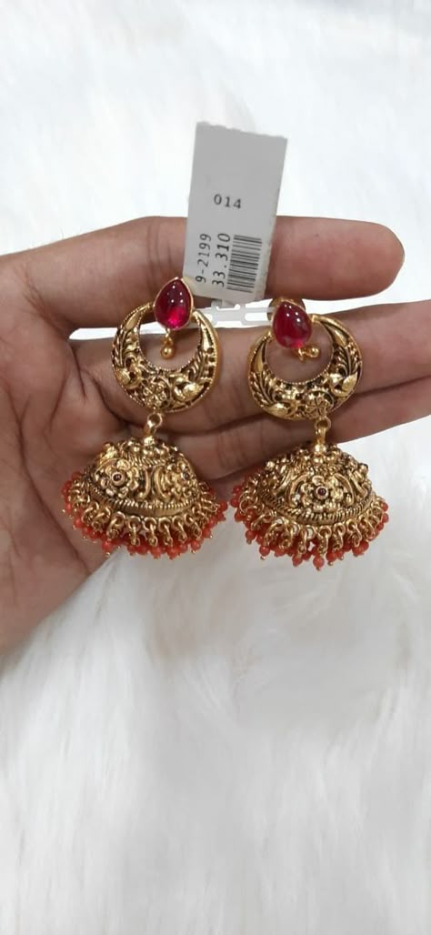 Jumkis Indian Jewelry, Temple Jewellery Earrings, Simple Gold Earrings, Antique Gold Earrings, Gold Jhumka Earrings, Silver Jewelry Accessories, Gold Jewellry, Silver Wedding Jewelry, Gold Jewelry Stores