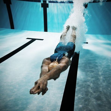 Swimmer diving after the jump in swimming pool Swimming Drills, Swim Technique, Swimming Pictures, Swimmers Life, Swim Life, Swim Coach, Competitive Swimming, Swimming Sport, Michael Phelps