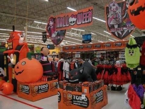 70s Halloween Aesthetic, Walmart Halloween Costumes, Best Clothing Stores, Walmart Halloween, Halloween Nostalgia, East Kalimantan, Walmart Stores, Animated Halloween Props, 2010s Nostalgia