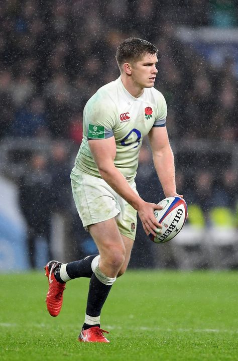 Owen Farrell Owen Farrell Wallpaper, England Rugby Wallpaper, Rugby Wallpaper, England Rugby Players, Owen Farrell, Rugby England, Hot Rugby Players, Rugby Boys, Clouds Wallpaper