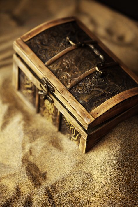 treasure4 Buried Treasure Aesthetic, Hidden Treasure Aesthetic, Treasure Hunt Aesthetic, Pirate Treasure Aesthetic, Treasure Hunter Aesthetic, Treasure Chest Aesthetic, Treasure Island Book Aesthetic, Open Treasure Chest, Pirates Chest