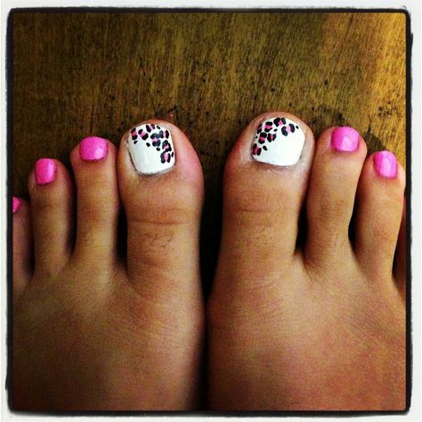 Its an idea Pink Toe Nails, Easy Toe Nail Designs, Simple Toe Nails, Nail Art Cute, Toenail Art, Pink Nail Colors, Toe Nail Color, Pink Toes, Cute Toe Nails