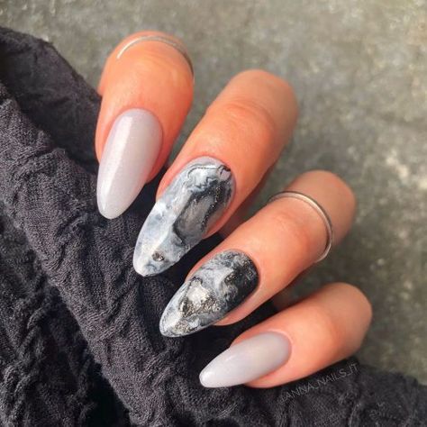 Black and White Marble Nails - Black And White Marble Gel Nails, Nails Idea For Black Dress, Gray Nails Marble, Grey And Black Marble Nails, Marble Nails Grey, Grey And White Marble Nails, Black And White Marble Nail Designs, Black And Gray Marble Nails, Marble Nails Tips