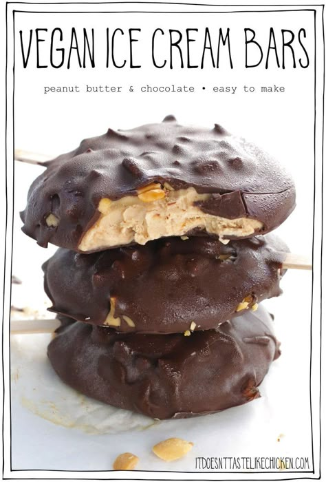 Vegan Ice Cream Bars - Peanut Butter & Chocolate Vegan Ice Cream Bars, Vegan Peanut Butter Bars, Homemade Vegan Ice Cream, Baking Vegan, Vegan Bbq Recipes, Almond Yogurt, Rainbow Kitchen, Vegan Ice Cream Recipe, Salted Peanuts