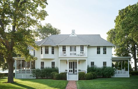 Tour designer Alfredo Paredes Shelter Island home | Island Cottage, Blue Floral Wallpaper, Home Inside, Shelter Island, Weekend House, Bedroom Images, Cottage Interiors, Small Windows, Pink Houses