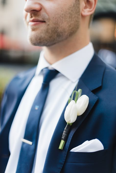 www.jazzyflowers.com  Jazzy Flowers Waldorf Astoria Chicago Ceremony Boutonniere, tulips, bears grass Photo credit:  Ryan Timm Photography Tulip Boutineer, White Tulip Boutonniere, Tulip Boutonniere, Relax Photo, Cream Wedding Flowers, Grass Photo, Wedding Flowers Tulips, Civil Marriage, Flowers For Men