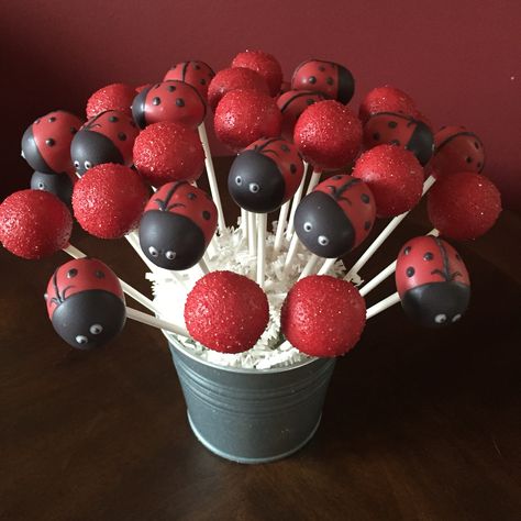 Ladybug Cake Pops Miraculous Ladybug Cake Pops, Ladybug Cupcakes Ideas, Ladybug Cakepops, Ladybug Cake Pops, Ladybug Birthday Theme, Ladybird Birthday, Miraculous Ladybug Party, Ladybug Cupcakes, Bug Cake