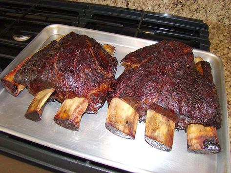 Short ribs after cooking for 6 hours Beef Plate Short Ribs, Plate Short Ribs, Beef Plate Ribs, Weber Recipes, Weber Smokey Mountain, Barbeque Recipes, Smokey Mountain, Barbecue Restaurant, How To Cook Pork