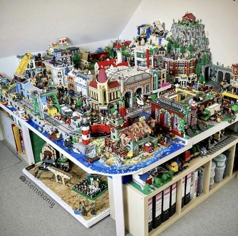 Lego City Ideas Buildings, Lego City Layout, Lego City Display, Lego City Adventures, Lego Star Trek, Lego Play, Lego Modular City, Lego Spiderman, Lego Land New York