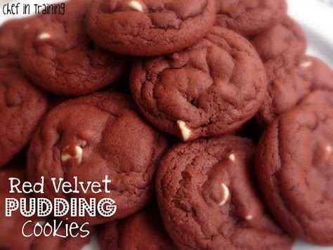 Red Velvet Pudding Cookies - Chef in Training Red Velvet Pudding, Chocolate Chip Pudding, Velvet Cookies, Red Velvet Cookies, Pudding Cookies, Instant Pudding, Semi Sweet Chocolate Chips, How Sweet Eats, Cookie Desserts