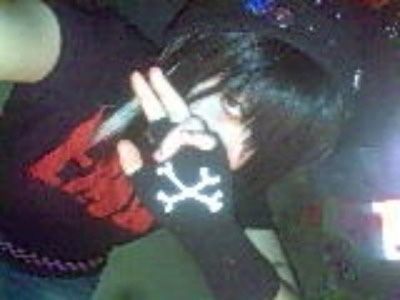 emo kid Scene Emo Art, Emo Culture, Emo People, Emo 2000s, Emo Love, Scene Goth, Emo Scene Hair, Scene Boys, Scene Core