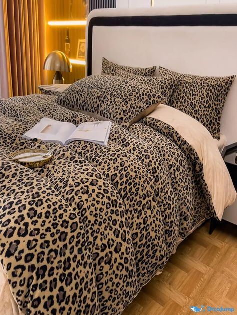 OrcaJump - Leopard Print Duvet Cover Set (No Filler Included) Appartment Decor, Print Duvet Cover, Cute Bedroom Ideas, Pinterest Room Decor, Bedroom Renovation, Woman Bedroom, Redecorate Bedroom, Room Makeover Bedroom, Room Inspiration Bedroom