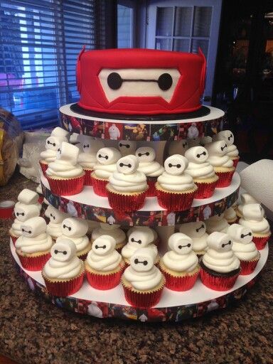 Baymax cupcakes by me and 8" round baymax cake by 'dream it cupcakes' big hero 6… Big Hero 6 Tattoo Ideas, Baymax Birthday Party Ideas, Disney Cupcakes Ideas, Baymax Party Ideas, Baymax Birthday Cake, Baymax Cake Ideas, Baymax Themed Birthday Party, Baymax Cupcakes, Big Hero 6 Birthday Party