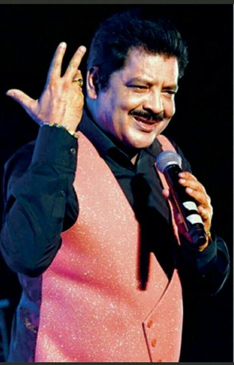 Udit Narayan - King Of Melody Udit Narayan Photos, Jassi Gill, Army Look, Good Morning Love Gif, Udit Narayan, Kumar Sanu, Amazing Funny Facts, Photo Album Quote, Cute Good Morning