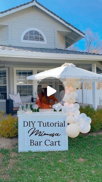 Mimosa Bar Cart Ideas, Party Carts Ideas Diy, Mimosa Bar Cart, Mimosa Cart, Mimosa Bar Ideas, Snack Cart, Diy Bar Cart, Beautiful Lifestyle, Party Layout