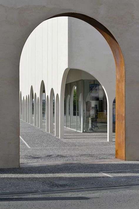 tracks architectes punctures facade with arches for cinema in france Modern Arches, Arch Facade, Architecture Arches, Arches Architecture, Arch Building, Arch Architecture, Santiago Calatrava, French Architecture, House Architecture