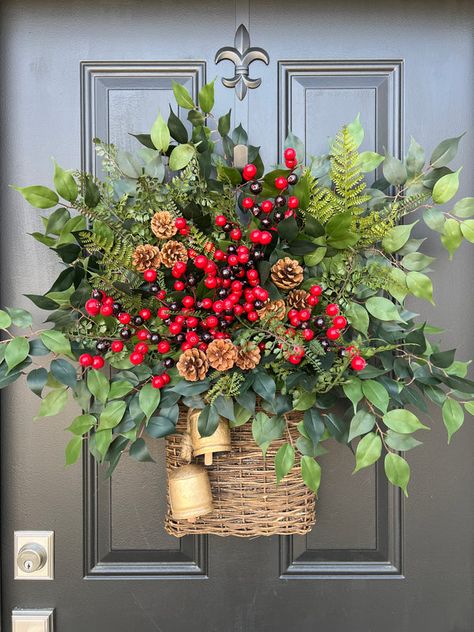 Christmas Front Door Basket, Front Door Basket Ideas, Christmas Wreaths For Front Door Rustic, Christmas Door Basket, Front Door Hanging Basket, Fall Door Basket, Basket For Front Door, Winter Hanging Baskets, Front Door Basket