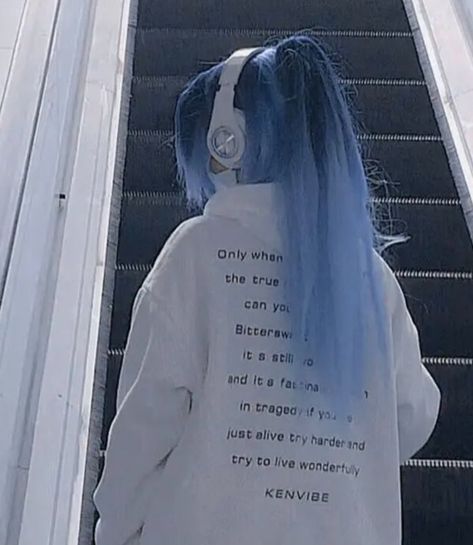 Blue White Hair Color, Blue And White Hair Aesthetic, Blue Ombre Hair Medium Length, Platinum Blue Hair, Long Light Blue Hair, Tomboy Long Hair, Blue And White Hair, White Blue Hair, White And Blue Hair