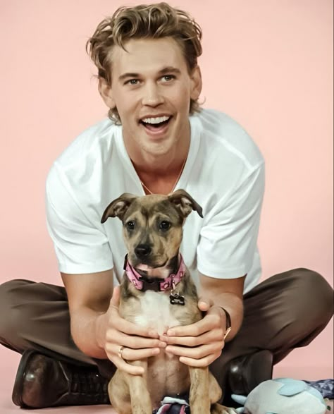 Austin Butler 2023, Austin Butler With Kids, Austin Butler Pictures, Austin Butler Smiling, Austin Butler Lockscreen, Austin Butler Girlfriend, Austin Butler Dune, Austin Butler Cute, Austin Butler Boyfriend Material