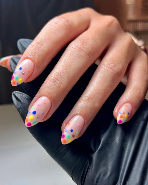 These dotty manicures are poppin ✨ I’ve missed this lady and her nails so much since she moved to London so it was so nice to catch up!… | Instagram June Nails Ideas 2024, Dotty Nails, Greece Nails, Summer Nails Bright, Future Nails, Biab Nails, Neat Nails, Nails Styles, Gold Tea