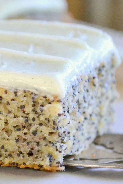 The BEST banana cake I've ever tasted! Pistachio Cardamom, Poppyseed Cake, Vanilla Bean Frosting, Malibu Sunset, Cake Banana, Averie Cooks, Seed Cake, Poppy Seed Cake, Fudge Recipe