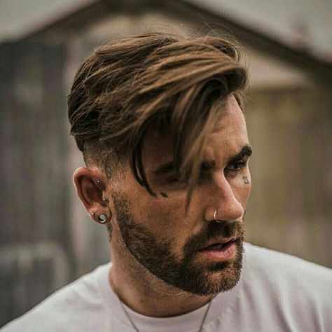 Long Side Swept Hair Undercut - Side Swept Hair For Men: Cool Men's Side Swept Hairstyles with A Fade Haircut or Undercut on the Sides and Back #menshairstyles #menshair #menshaircuts #menshaircutideas #menshairstyletrends #mensfashion #mensstyle #fade #undercut Side Swept Hairstyles Men, Mens Hairstyles Short Sides, Oval Face Men, Short Fade Haircut, Gents Hair Style, Side Swept Hairstyles, Cool Mens Haircuts, Mens Haircut, Medium Length Hair Men