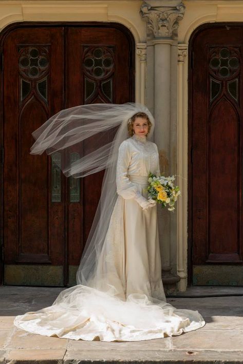 Holy Matrimony, Murdoch (Episode 804) Dr. Julia Ogden (Helene Joy) in her wedding gown. Muriels Wedding Movie, Dr Emily Grace Murdoch Mysteries, Julianna Margulies The Morning Show, Eve Of Milady Wedding Dresses 1980s, Matthew And Mary, Downton Abbey Wedding, Miss Fisher's Mysteries, Lady Mary Crawley, Downton Abbey Costumes