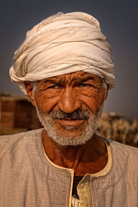 Egyptian Portrait Photography, Egypt Portrait, Egyptian People Photography, Middle Eastern Man Portrait, Egypt Film Photography, Egyptian Man, Middle East Culture, Egyptian People, Nile River Cruise