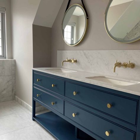 Extra Large Bathroom, Large Bathroom Vanity, Undercounter Sink, Painted Vanity Bathroom, Double Vanity Unit, Luxury Bathroom Vanity, Bathroom Vanity Unit, Sink Vanity Unit, Painted Bathroom