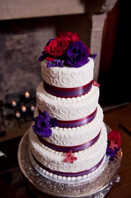 Red Purple Wedding, Purple Black Wedding, Red And Purple Wedding, Peacock Wedding Cake, Purple Cake, Red Wedding Theme, Plum Wedding, Purple Wedding Cakes, Purple Wedding Theme