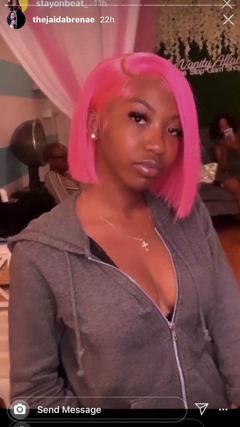 Pink Bob Wig On Dark Skin, Pink Side Part Bob, Pink Bob Hairstyles, Pink Bobs, Colour Hairstyles, School Baddie, Wig Installs, Side Part Bob, Colored Bobs