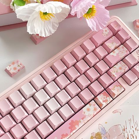 The pink gradient keycaps bloom gently like cherry blossoms, bringing you a unique charm and charm whether it's day or night. Installing it not only instantly elevates the level of your keyboard, but also brings you a different typing experience!🥰 https://www.xvxchannel.com/ #xvxkeycaps #cherrykeycaps #keychains #key #keyboard #keycap #keychain Pink Keyboard, Key Cap, Key Caps, Pink Gradient, Unique Charms, Cherry Blossoms, The Pink, Life Style, Cherry Blossom