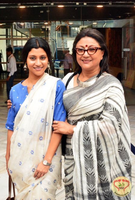 Konkona Sen, Aparna Sen, Konkona Sen Sharma, Saree Photography, Bengali Saree, Desi Outfits, Board Room, Cotton Saree Designs, Knit Cardigan Pattern