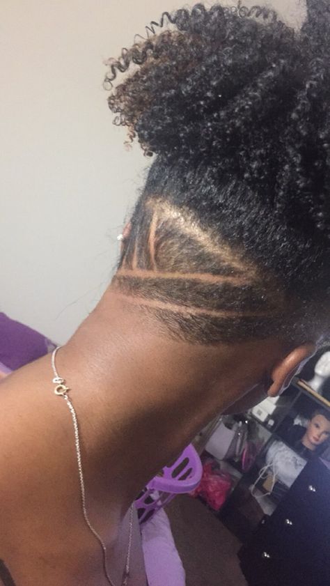 First undercut Under Cut Design Women, Undercut Styles For Black Women, Undercut Hairstyle Black Woman, Black Women Undercut Designs, Women’s Undercut Designs, Nape Undercut Black Women, Hairstyles With Undercut For Black Women, Afro Hair Undercut, Nape Undercut Designs Black Women