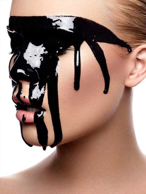 162. Avant Garde Makeup, Rave Makeup, Foto Art, Makeup Photography, Editorial Makeup, Cara Delevingne, 인물 사진, White Paint, Kate Moss