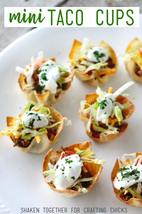 Mini Taco Cups, Canapes Faciles, Mini Taco, Taco Toppings, Taco Cups, Wonton Cups, Crispy Wonton, Mexican Appetizers, Won Ton