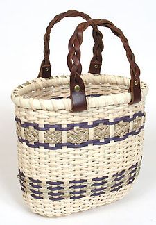 Free Basket and Chair Seating Patterns from The Basket Maker's Catalog Making Baskets, Basket Weaving Patterns, Making Patterns, Basket Weaver, Willow Weaving, Basket Making, Newspaper Basket, Basket Pattern, Basket Tote