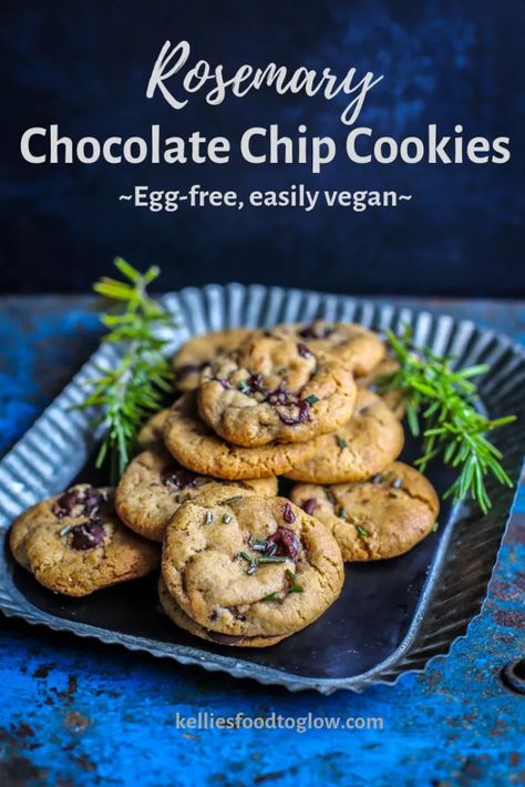 Herbal Cake, Herbal Cookies, Chocolate Chip Cookies Tasty, Chocolate Chip Cookies Eggless, Veg Desserts, Soft Chewy Chocolate Chip Cookies, Witch Recipes, Cookies Eggless, Egg Free Cookies