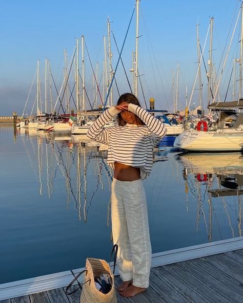 All posts • Instagram Yacht Outfit Aesthetic, East Coast Fits, Nantucket Outfit Aesthetic, Nantucket Aesthetic Outfits, Rhode Island Aesthetic Outfit, Cape Cod Outfit Aesthetic, Summer Boston Outfits, Costal Summer Fits, Nantucket Aesthetic Clothes