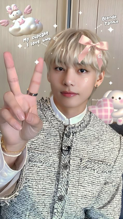 Save=Follow #Dontrepost #myedits Taehyung Wallpaper Cute, Taetae Wallpaper, Taehyung Lockscreen, Polaroid Wallpaper, Coquette Wallpaper, Book Photography Instagram, Bts Polaroid, Jeongguk Jeon, Bts V Photos