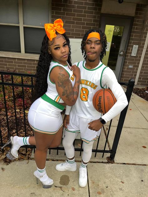 Basketball And Cheer Couples, Cheer Couples, Love Basketball, Couple Costumes, Cheer Girl, Love And Basketball, Couple Halloween, Couple Halloween Costumes, Couples Costumes