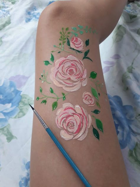 Leg Painting Aesthetic, Skin Painting, 숲 사진, Festival Make Up, Arm Painting, Leg Painting, Leg Art, Skin Paint, Painting Tattoo