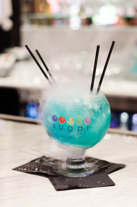 Sugar Factory Las Vegas Candy Inspired Cocktails, The Sugar Factory, Sugar Factory Drinks, Drinks In Vegas, Best Drinks In Las Vegas, Sugar Factory Las Vegas, Sugar Factory, Candy Cocktails, Food C