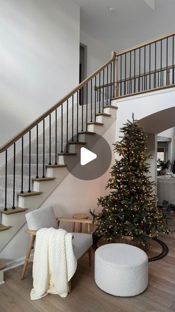 Amanda Vernaci | Come Stay Awhile on Instagram: "How much does a staircase renovation really cost? 🤔 Let me break it down for you! Could you DIY it? Absolutely, but I will warn you that I’ve heard from people who have done it that stairs are one of the most frustrating and difficult projects so I definitely wouldn’t say that it’s beginner friendly. If you have a straight railing, it can be a little bit more straightforward, but I’ve heard that the angles can be quite a challenge.  I’ve been dreaming about updating this since we moved into this house and so it was worth saving for and having it done professionally. They were able to get it done in about five days total where if I tried to do it myself it probably would’ve taken me three weeks and cost me all my sanity.   BREAKDOWN: Materia Open Side Staircase, Stacked Stairs, Open Stairs In Living Room, Straight Staircase, Balcony Stairs, Staircase Renovation, Foyer With Stairs, Straight Stairs, Open Stairs