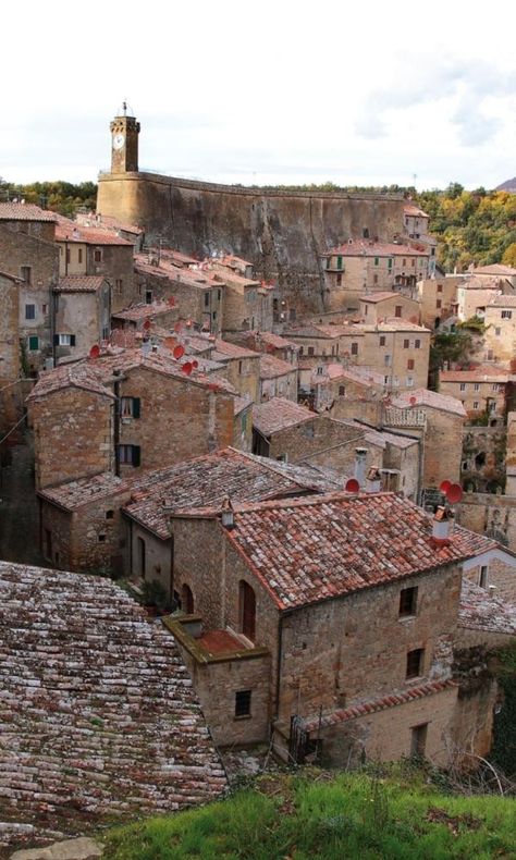 Here There And Everywhere, Tuscany, Paris Skyline, Google Images, Roof, Favorite Places, Italy, Architecture, Travel