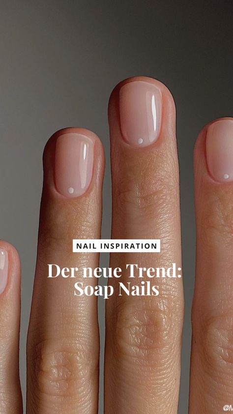 Gepflegte Nägel gehören zu einem perfekten Bridal-Look einfach dazu. Immer passend für einen eleganten Stil sind dabei manikürte Nägel in soften Nude-Tönen. Doch nude ist nicht gleich nude. Seit langer Zeit liegen die beliebten Milky Nails hoch im Kurs. Hier mehr entdecken. Naked Manicure Ideas, Clear Hard Gel Nails, Natural Milky Nails, Soap Nails How To, Builder Gel Short Nails, Short Natural Looking Nails, Soap Nails 2024, Soap Manicure, Clear Manicure Natural