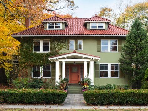 Charming #curbappeal looks from Newton, Massachusetts // #Boston #hgtvmagazine // http://www.hgtv.com/design/outdoor-design/landscaping-and-hardscaping/copy-the-curb-appeal-newton-massachusetts-pictures?soc=pinterest Red Roof House, Paint Colors For House, Colors For House, Exterior Color Palette, House Paint Color Combination, Color Combinations Paint, Exterior House Paint Color Combinations, Exterior House Color, Hgtv Magazine