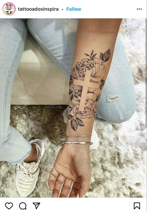 Christian Wrist Tattoos, Cowgirl Tattoos, Verse Tattoos, Cross Tattoos For Women, Tasteful Tattoos, Forearm Tattoo Women, Tatuaje A Color, Dope Tattoos For Women, Cute Tattoos For Women