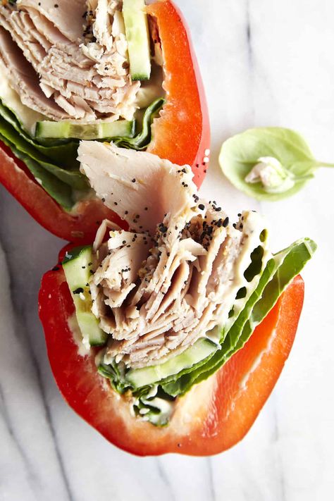 Lunch With Bell Peppers, Stuffed Pepper Snack, Stuffed Bell Peppers Protein, Low Carb Bell Pepper Sandwich, Bell Pepper Tuna Sandwich, Stuff Bell Peppers Recipe Ground Turkey Low Carb, Cheesy Focaccia, Snack Plate Lunch, Bell Pepper Sandwich